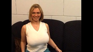 Bijstandsmoeder.nl – Kimberly (mature – Huge Tits – Amateur – Milf) 17 Min